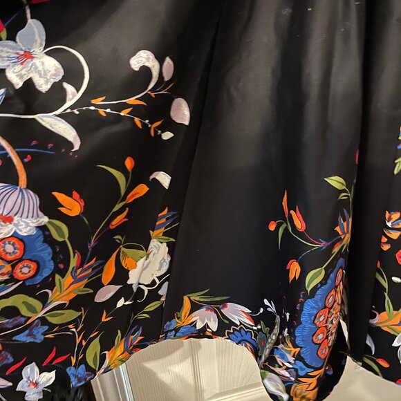 Black with flowers A-line dress - Picture 4 of 9